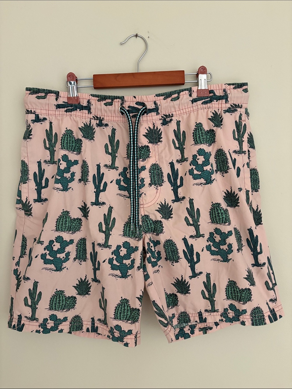 Retrofit Men's Medium Pink Cactus Print  Shorts
